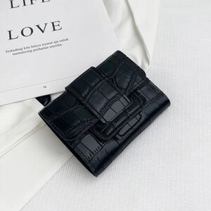 Crocodile Embossed Flap Women Coin Pocket